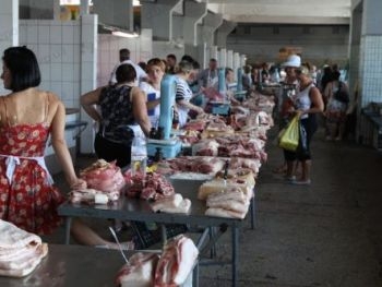 В Запорожье не все места на рынке заняты фото