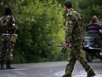 Боевики в Донбассе вывозят оборудование военных заводов - СНБО фото