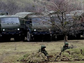 Новоазовск захватили российские войска - СНБО фото