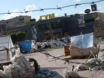 Жители Луганска возвращаются домой фото