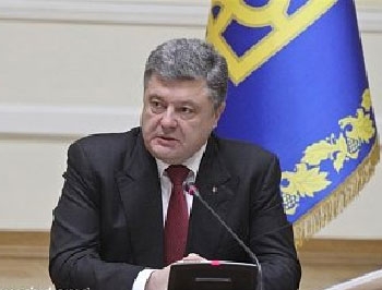 Порошенко поручил направить в зону АТО военных комиссаров фото