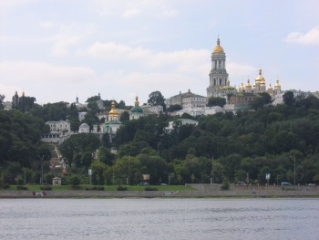 В Ровенской области захватили храм фото