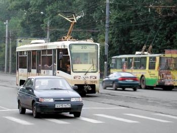 Запорожский электротранспорт до сих пор не выходит на маршрут фото