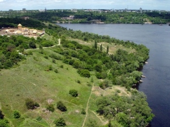 В Запорожье на Хортице ограничат движение фото