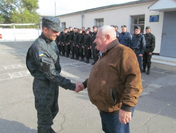 Достойно внимания: Бойцам Нацгвардии Мелитополя, участвующим в АТО, передали помощь фото