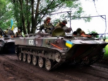 Боевики снова напали на донецкий аэропорт фото