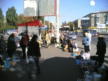 В Запорожье ведут борьбу со стихийщиками фото