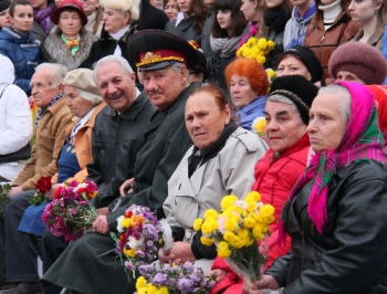 Мелитополь празднует 71-ю годовщину освобождения от фашистов фото