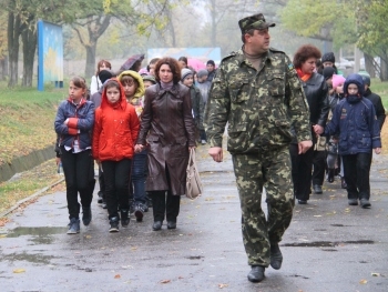 Ученики ООШ № 4 отпраздновали День освобождения Мелитополя с военными на аэродроме фото