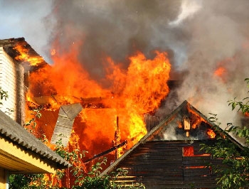 В Запорожье во время пожара сгорела женщина фото