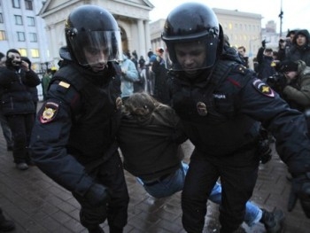 В Москве протетсовали против российской агрессии фото