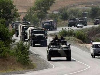 В Донецк въехала колонна военной техники фото