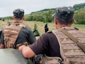 Двое военных погибли возле Невельского фото