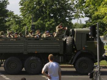 Боевики из ЛНР требуют пенсий от Украины фото