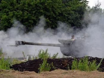 Боевики ведут минометные обстрелы фото