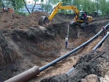 В Запорожье меняют водопровод фото