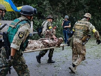 В зоне АТО за сутки погибли 5 украинских военных, 8 ранены фото