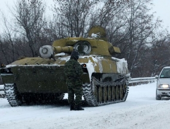 Обстрелы на Донбассе не прекращаются фото