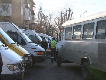 Поведение мелитопольских маршрутников разберут сегодня на общественном совете фото