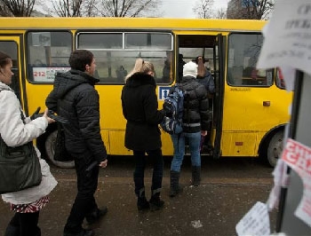 В Запорожье хотят повысить стоимость проезда в маршрутках фото