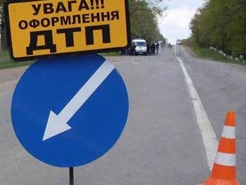 В ДТП на трассе в Запорожской области погиб молодой мужчина фото