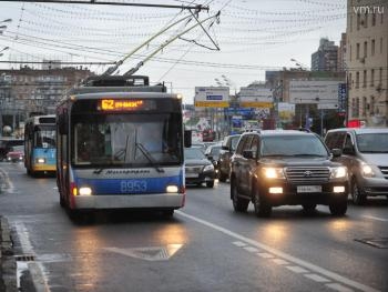 В Донецке останавливают движение общественного транспорта фото