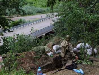 Под Дебальцево уничтожено танковое подразделение боевиков фото