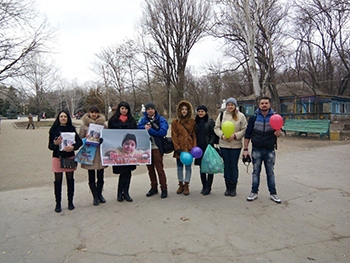 Мелитопольская молодежь устроила благотворительный фотосет, чтобы помочь больному ребенку фото