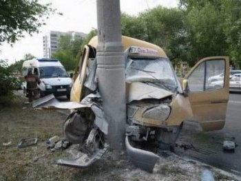 В Запорожской области маршрутка попала в ДТП фото