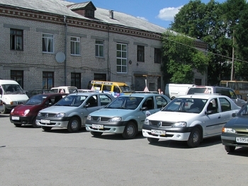 В Бердянске займутся автопарком чиновников фото