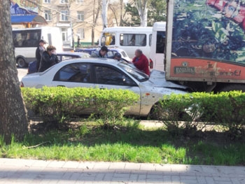 Авария на центральном перекрестке Мелитополя: водитель умер фото