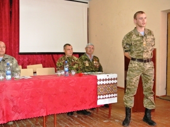 Акимовский район. Ученикам аграрного лицея рассказали о военной службе фото