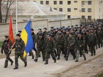 Украина создает крепкую армию, - глава Минобороны фото