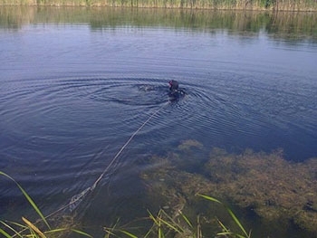 Утонувший парнишка ловил в реке раков фото
