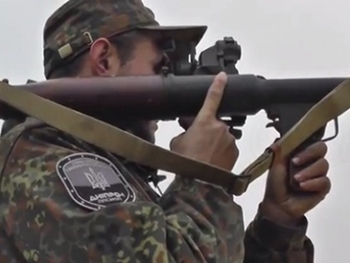 Украинские военные посчитали вражескую технику в Луганске  фото