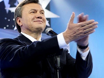 Опубликован закон о лишении Януковича звания президента фото