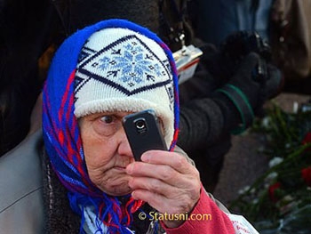 На Луганщине 97-летнюю старушку призвали в армию фото