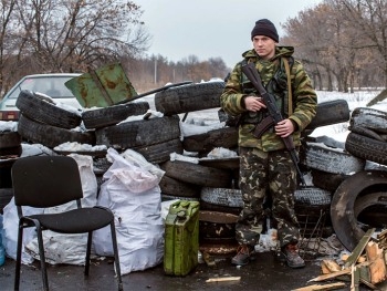 Боевики препятствуют восстановлению электроснабжения в зоне АТО фото