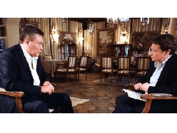 Янукович впервые после бегства дал интервью западным СМИ фото