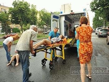 ГАИ установила личность водителя, сбившего двух девочек в центре Запорожья фото