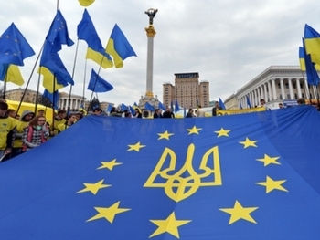 Украина получит статус кандидата на вступление в ЕС фото