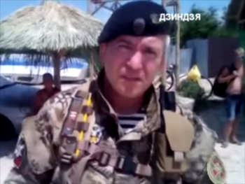 В Бердянске на пляже военные вступили в бой... с продавцом кукурузы фото