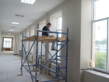 В Запорожье ремонтируют школы фото