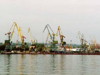 Мариупольский порт распилил 12 миллионов фото