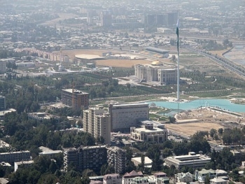 В Душанбе женщина убила троих детей фото
