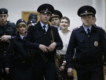Следком РФ ужесточил обвинение против Надежды Савченко фото