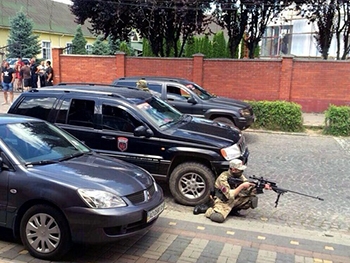 За что убивали в Мукачево: версии причин конфликта фото