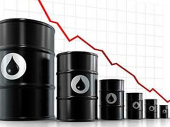 Из-за договоренностей с Ираном снизилась стоимость нефти и курс рубля фото