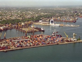 СБУ разоблачила схему хищения средств в Одесском порту фото