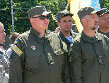 Воевать на передовой или окопы рыть в глубоком тылу?  фото